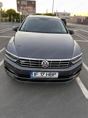 VW Passat B8 2016, motor 2.0 TDI + DSG-Pachet R-Line de fabrica - imagine 9