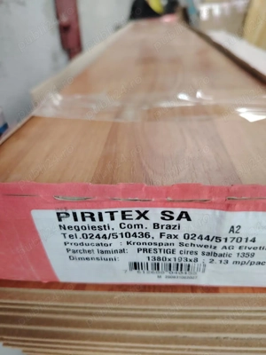 Vand 55 mp de parcht melaminat 8mm - imagine 3