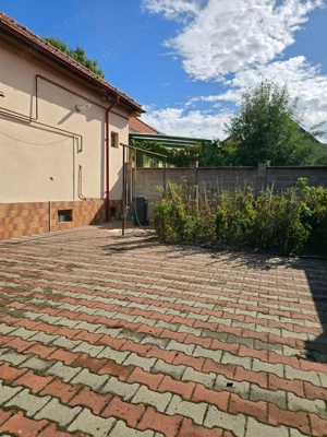 Casa cu curte Blascovici Bogdanesti in fața  - imagine 10