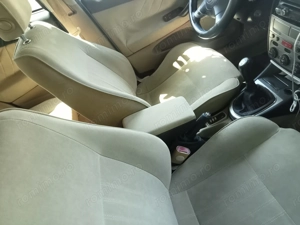 Vând alfa Romeo 147 stare bună de funcționare  - imagine 2 Vând alfa Romeo 147 stare bună de funcționare  - imagine 2