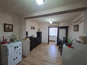 Apartament cu 3 camere - 70mp - Zona Aradului - imagine 5