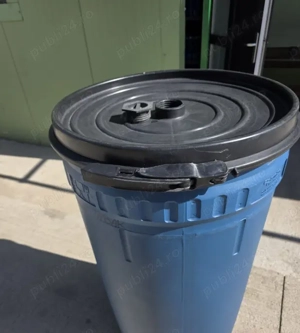 Butoi  albastru de plastic cu capac si inchidere cu filet si aerisire 215 litri  - imagine 2