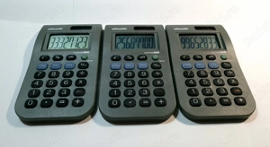 3 calculatoare de buzunar OLIVETTI, vechi, vintage, cu 8 cifre (50 - 40 lei)