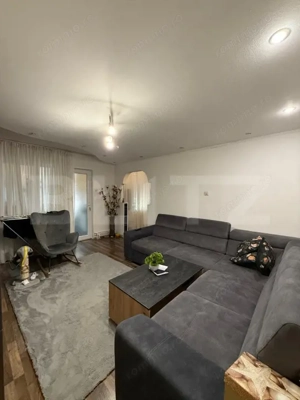 Apartament cu 3 camere, etajul 1, zona-Comuna din Paris