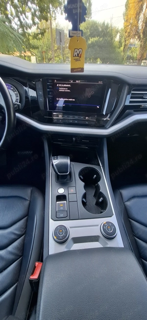 Volkswagen Touareg TVA deductibil - imagine 4 Volkswagen Touareg TVA deductibil - imagine 4