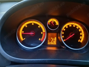 Vând Opel CORSA 2011 - imagine 7