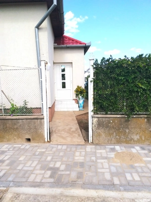 Casă si gradina Petrești  - imagine 6  Casă si gradina Petrești  - imagine 6