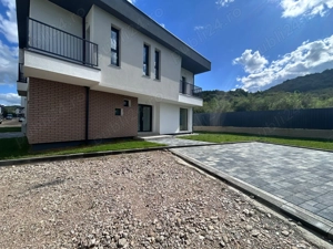 Casa tip Triplex de vanzare - imagine 2