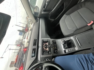 Vând VW Passat B7 1.6 TDI  - imagine 7