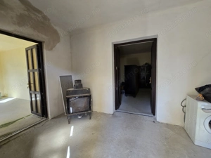 Cenad-Ultracentral-2 fronturi- Casa cu ahitectura deosebita - imagine 10