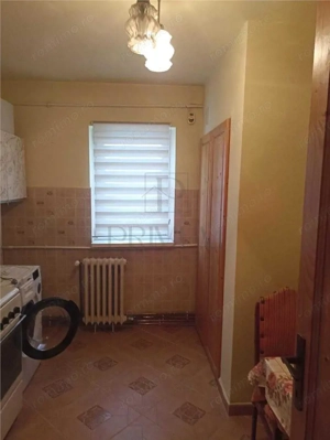 Simion Barnutiu - 2 Camere - Centrala termica proprie - Bloc izolat - imagine 4 Simion Barnutiu - 2 Camere - Centrala termica proprie - Bloc izolat - imagine 4