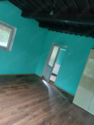 Vand casa cu gradina  - imagine 2