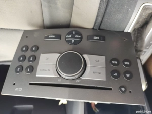 Radio CD 30  Astra H 