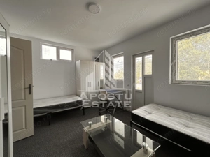 Clădire renovată 2025, 9 camere