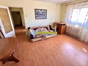 Apartament 2 camere 54 mp de vanzare in Cetate etaj 3  - imagine 2