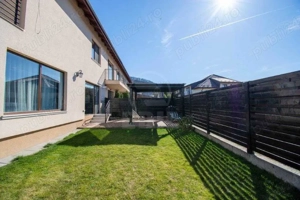 Casă tip triplex de închiriat   Florești, 4 camere, 110 mp utili + grădină