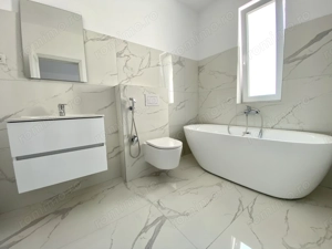 Duplex pe parter langa Timisoara | 3 camere si 2 bai | Perete dublu - imagine 3