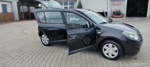 Dacia Sandero Orange 2011