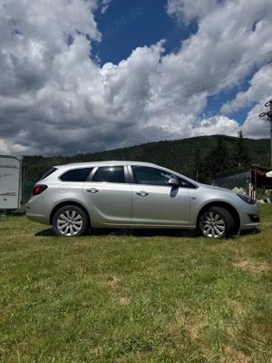 Opel Astra Sports Tourer 1.6-Diesel-Manual 81hp-218.000 - imagine 3 Opel Astra Sports Tourer 1.6-Diesel-Manual 81hp-218.000 - imagine 3