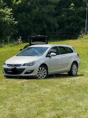 Opel Astra Sports Tourer 1.6-Diesel-Manual 81hp-218.000 - imagine 6 Opel Astra Sports Tourer 1.6-Diesel-Manual 81hp-218.000 - imagine 6