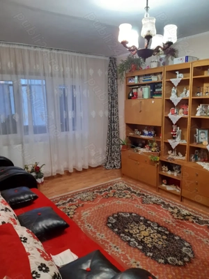 Vând ap.4 in Adjud ,BN. cam.2 bai 2 balcoane 2 ,3 3 cu acoperiș ,pod închis și boxa subsol.. - imagine 6