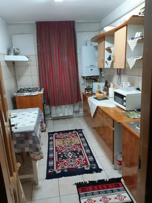 Vând ap.4 in Adjud ,BN. cam.2 bai 2 balcoane 2 ,3 3 cu acoperiș ,pod închis și boxa subsol.. - imagine 7