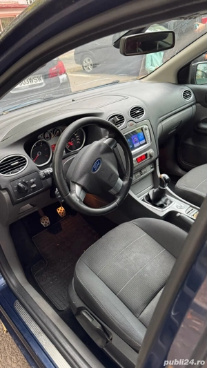Vand Ford Focus din 2010 Facelift - imagine 4