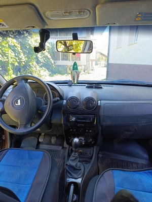Duster 1,5 DCI,4*2,An fabricație 2010,km reali 235000 - imagine 3 Duster 1,5 DCI,4*2,An fabricație 2010,km reali 235000 - imagine 3