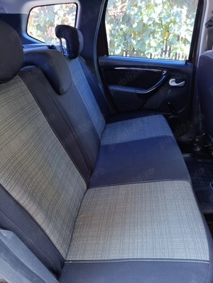 Duster 1,5 DCI,4*2,An fabricație 2010,km reali 235000 - imagine 5 Duster 1,5 DCI,4*2,An fabricație 2010,km reali 235000 - imagine 5