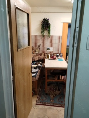 schimb apartament 2 camere decomandat et.3 cu similar parter sau et.1 - imagine 10