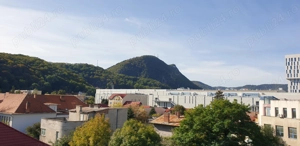 Proprietar, inchiriez apartament in Centrul Civic, 2 camere, decomandat.