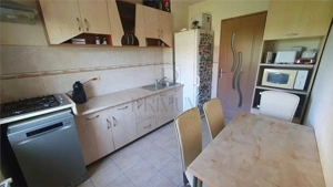 SPITALUL JUDETEAN - 3 CAM - 2 BAI - MOBILAT - ETJ.INTERMEDIAR - SPATIOS- - imagine 9