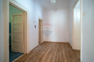 Oportunitate! Vila cu arhitectura spectaculoasa ultracentrala, Sinaia - imagine 11