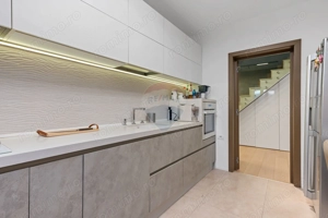 Vila de design, renovată integral 2022, grădină amenajată – Fundeni - imagine 20