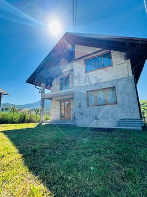 Casă / Vilă cu 5 camere de vânzare - imagine 12