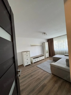 Inchiriez apartament 3 camere zona Lipovei