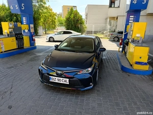 Vand Toyota Corolla Sedan Hibrid 2025