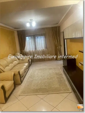Apartament 4 camere decomandate zona Casa de Cultura
