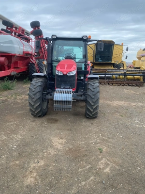 Massey Ferguson 5711 M, 3280 H, 2021