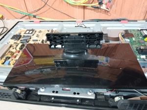 talpa picior de pe tv Watson le32hd