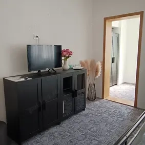 Inchiriez camere la apartament casa