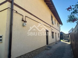 Casa tip duplex 5 camere 350 mp teren terasa cu zona gratar si pivnita - imagine 2