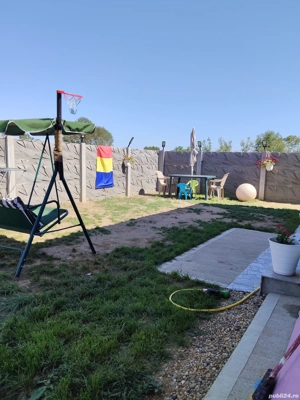 Vând sau Schimb apartament sau casă  - imagine 5