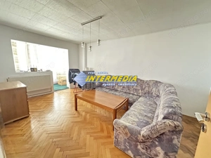 Vanzare Apartament 3 camere Decomandat 2 Bai balcon Mare parcare zona termopane izolat exterior - imagine 13