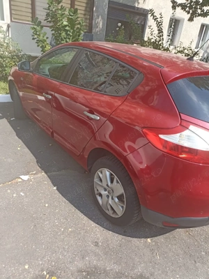 Vând Renault Megane 4800 euro (preț negociabil)