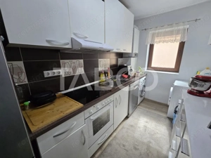 Apartament decomandat 66 utili 3 camere pivnita Turnisor Sibiu - imagine 7