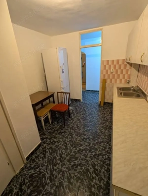 Apartament 4 camere de vanzare - imagine 9