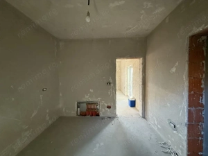 Casa individuală, 4 camere, 2 bai, 110 mp utili, 408mp teren - Utvin  - imagine 8