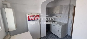 Se vinde gars. conf 1 , decomandata , liber , etj 3 , Centru -Cuza Voda , bloc 1985 - imagine 4 Se vinde gars. conf 1 , decomandata , liber , etj 3 , Centru -Cuza Voda , bloc 1985 - imagine 4