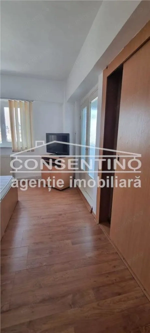 Se vinde gars. conf 1 , decomandata , liber , etj 3 , Centru -Cuza Voda , bloc 1985